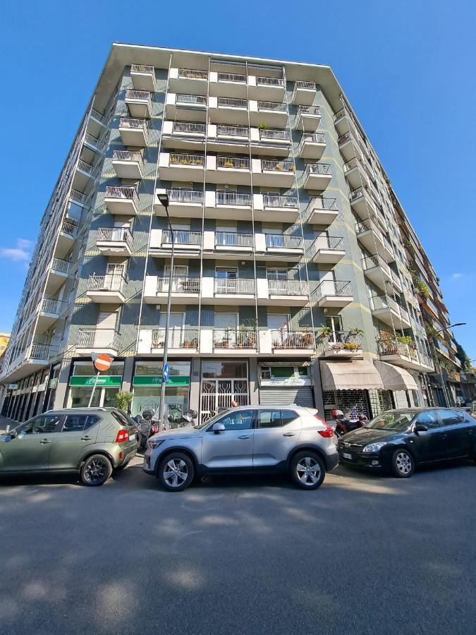 Fancy Monique Apartment Milan Exterior photo