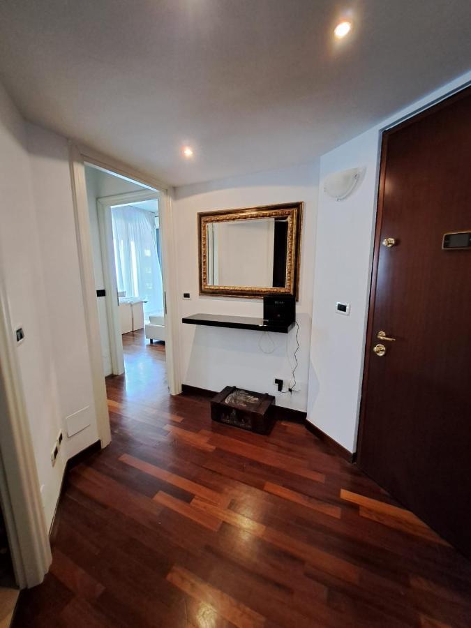 Fancy Monique Apartment Milan Exterior photo