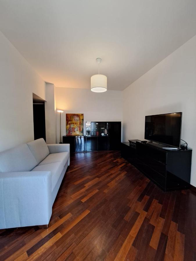 Fancy Monique Apartment Milan Exterior photo